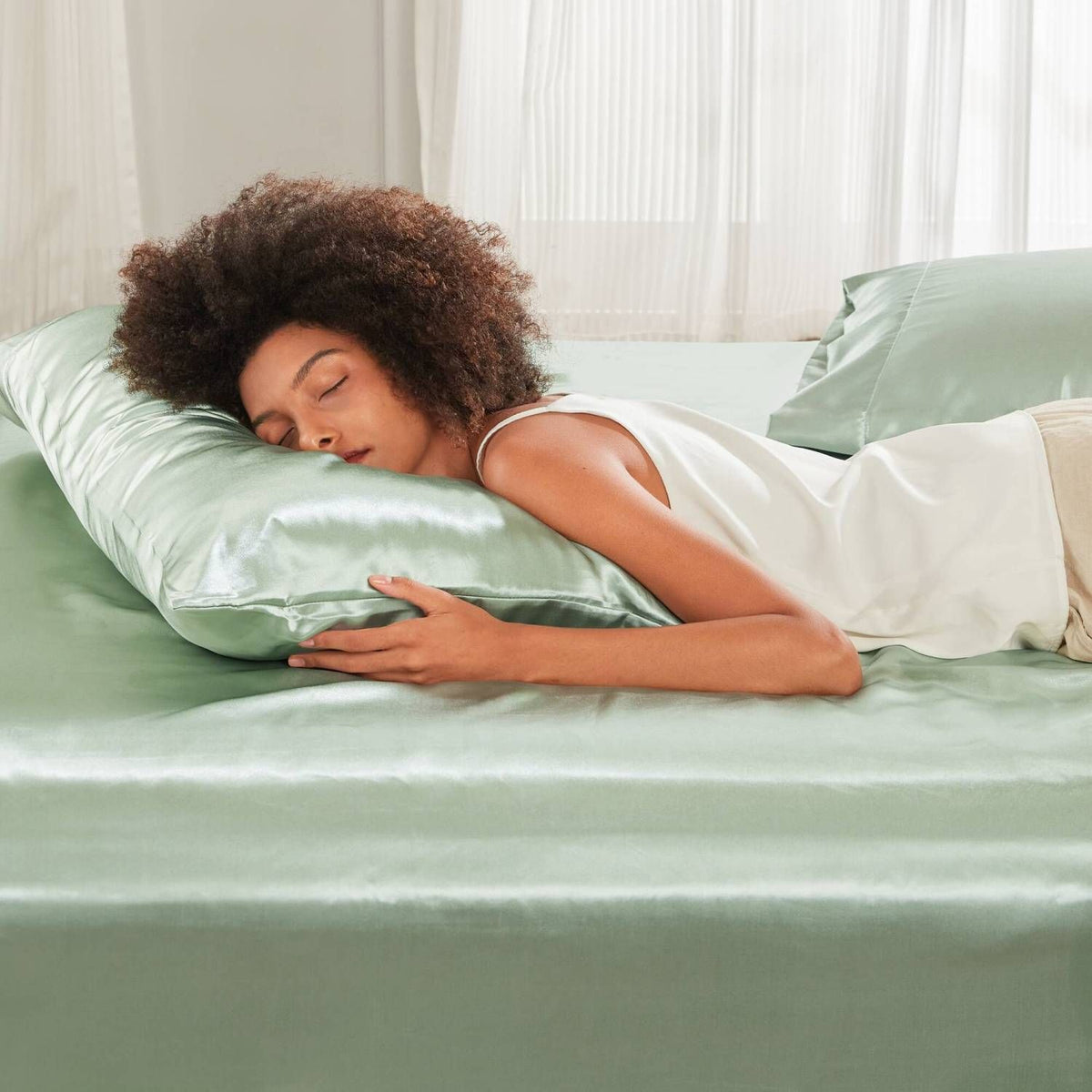 Luxury King Sheet Set – 4 Pillowcases, Wrinkle Free & Silky Soft
