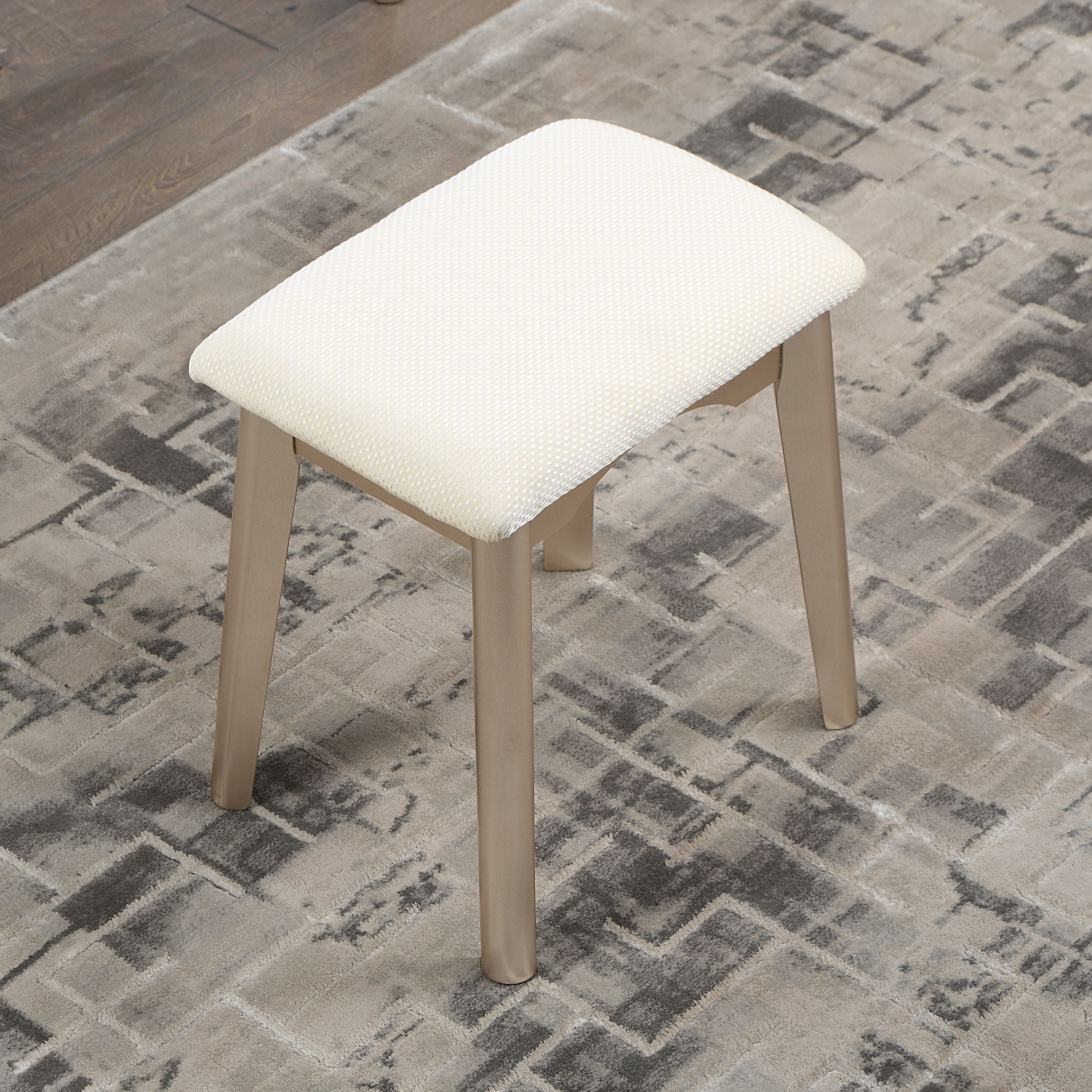 Maly Contemporary Vanity Set with Stool and Mirror