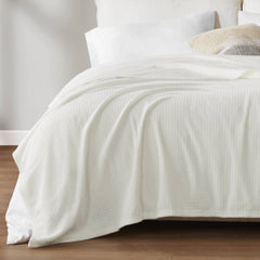 Soft and Cozy King Size Microfleece Blanket – Grid Pattern, Machine Washable