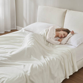 Soft Microfleece Blanket – Twin Size, Cozy and Machine Washable