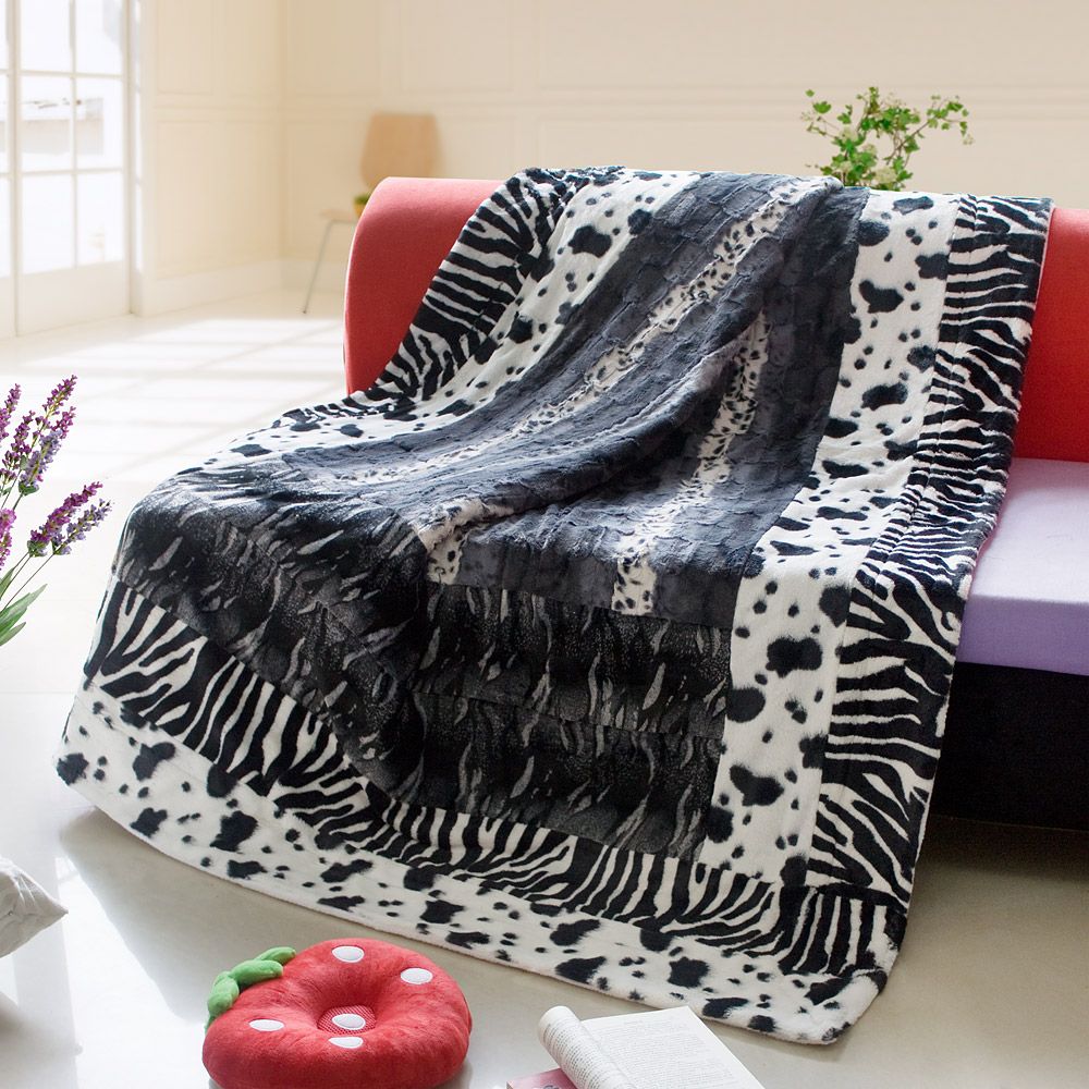 Happy Dream Animal-Inspired Patchwork Throw