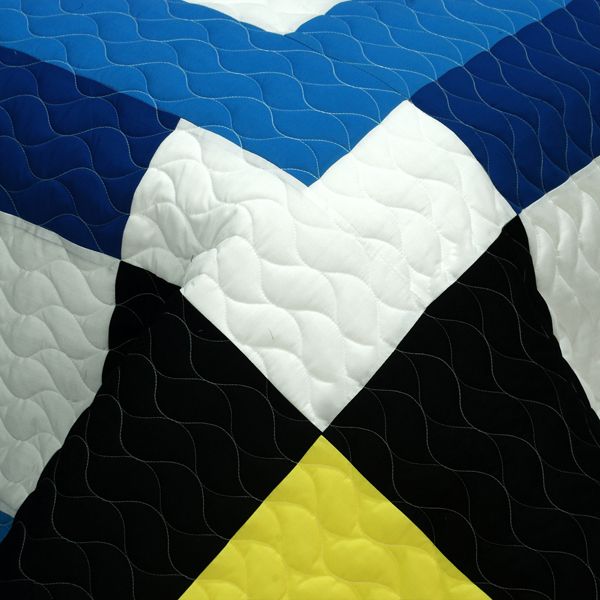 Our Little World Vermicelli-Quilted Patchwork Set