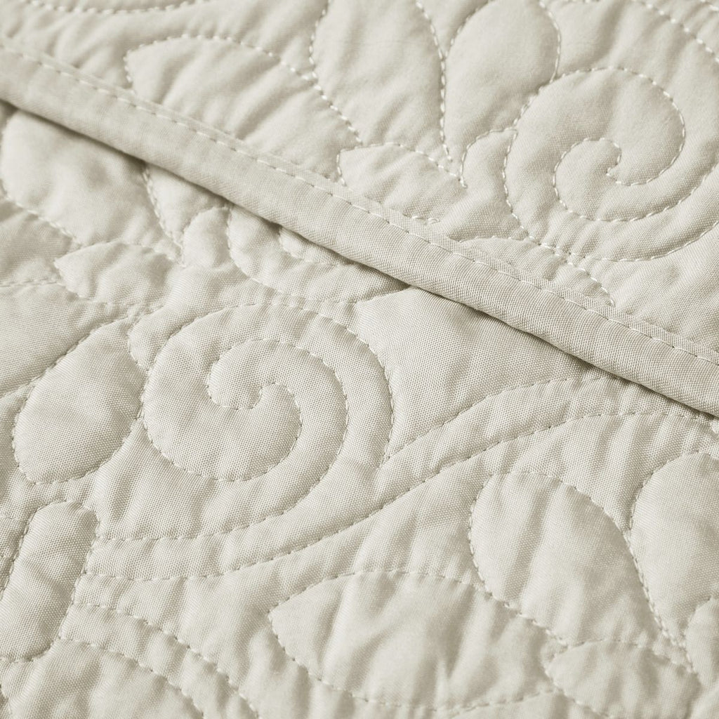 Oversized Quilted Throw in Ivory