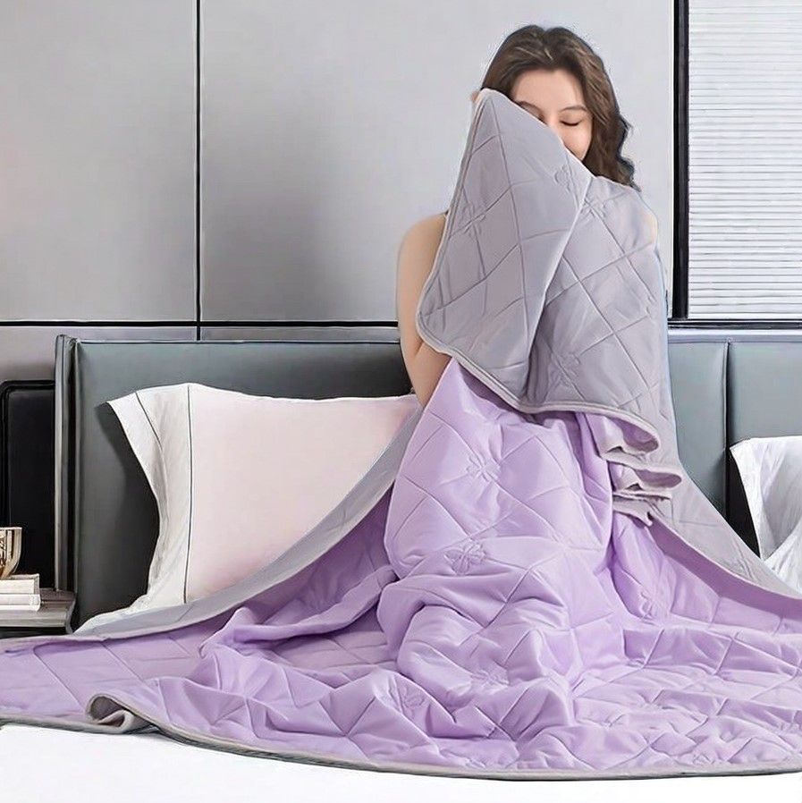 Ultra-Soft Lightweight Summer Comforter for All-Season Comfort