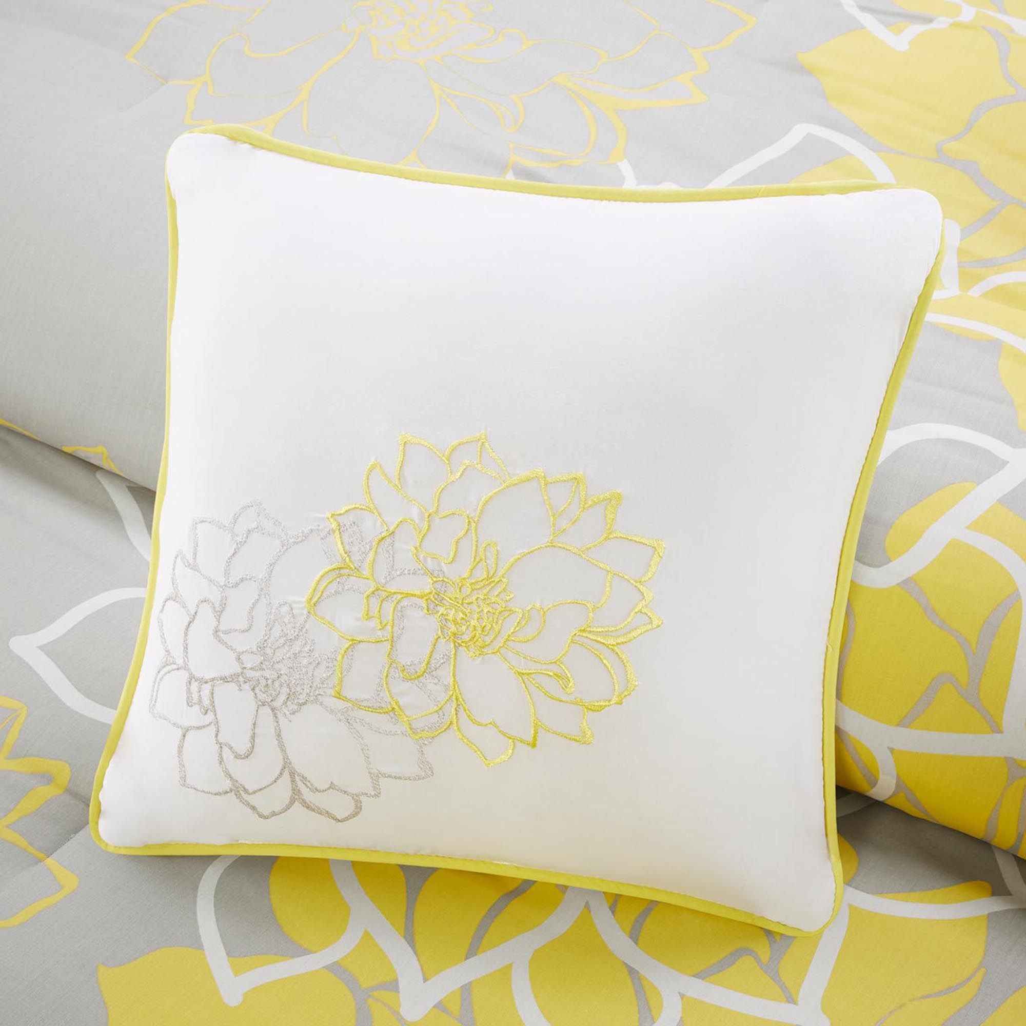 Printed Cotton Sateen Comforter Set with Floral Motif and Decorative Pillows