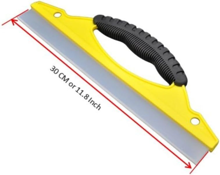 Flexible-Edge Windshield Detailing Squeegee