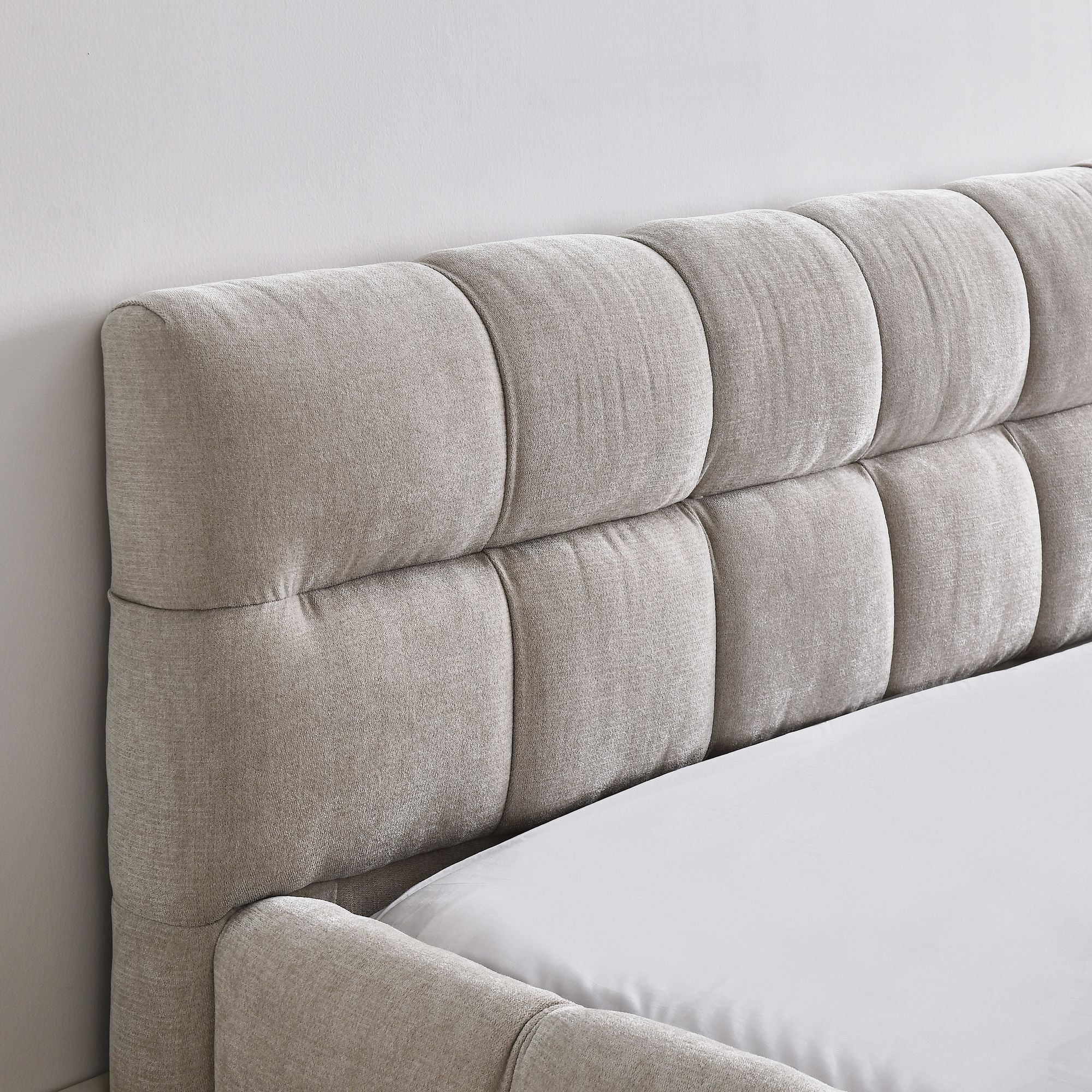Queen Size Upholstered Bed Frame with Thick Fabric, Chenille Fabric Grounded Queen Size