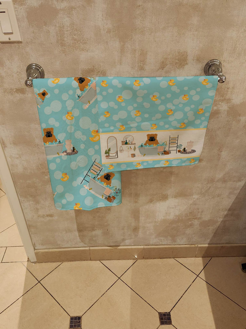 Red English Bulldog Bathtub Plush Bath Towel