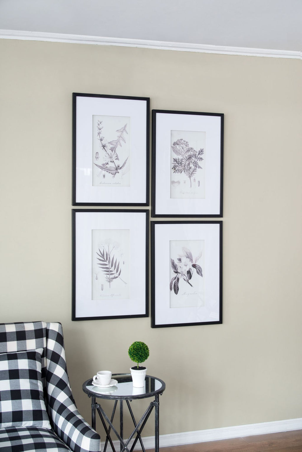 Four-Piece Black-and-White Botanical Wall Art Set