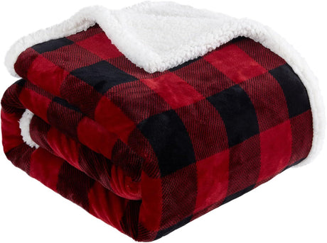 Cozy Buffalo Plaid Christmas Throw