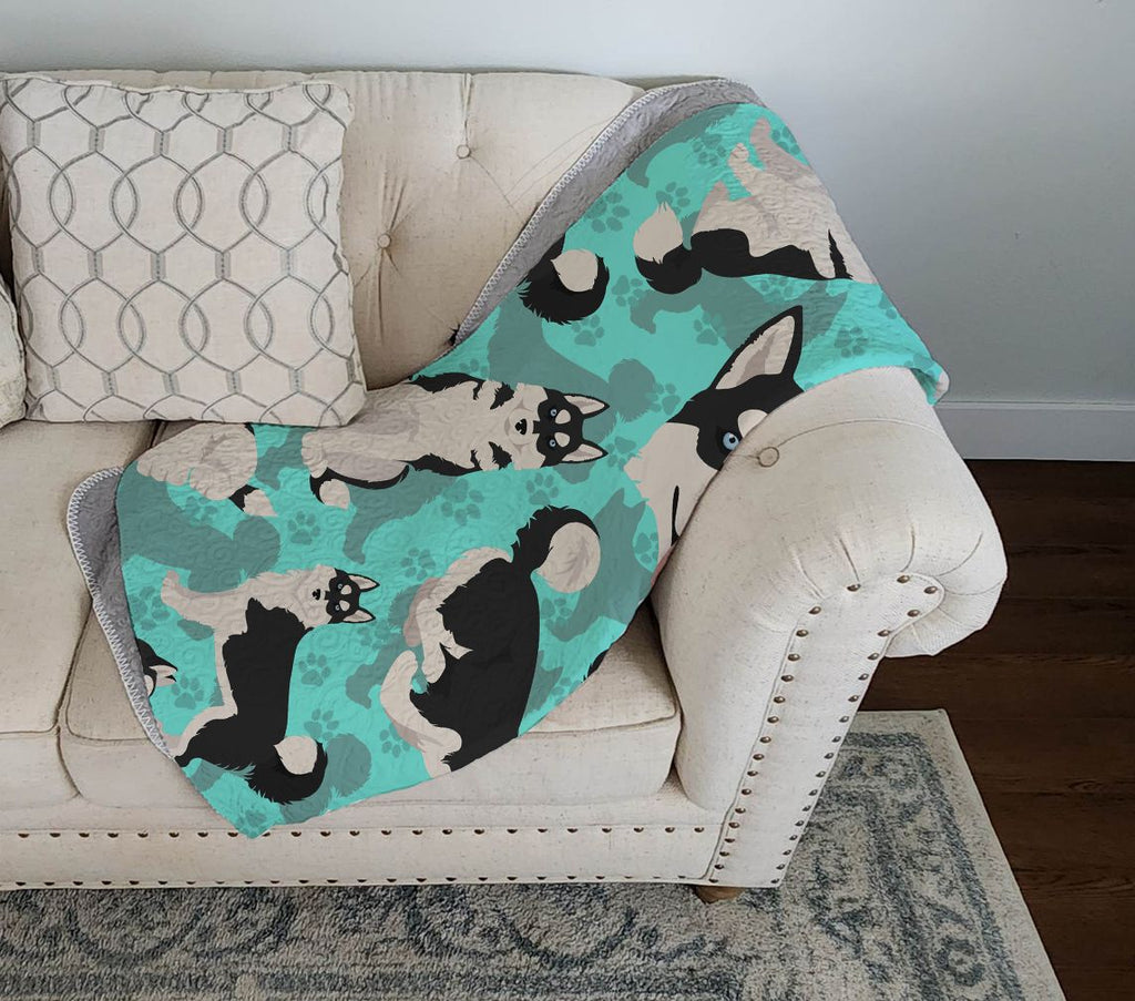 Siberian Husky Artwork Quilted Throw Blanket