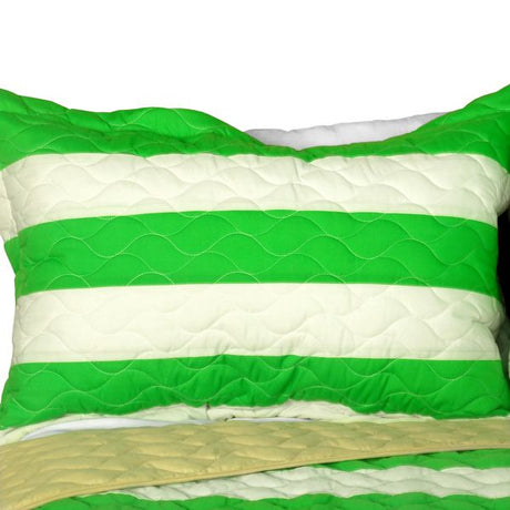 Spring Time Three-Piece Patchwork Quilt Set