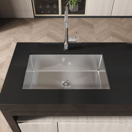 Brushed Single-Bowl Undermount Kitchen Sink
