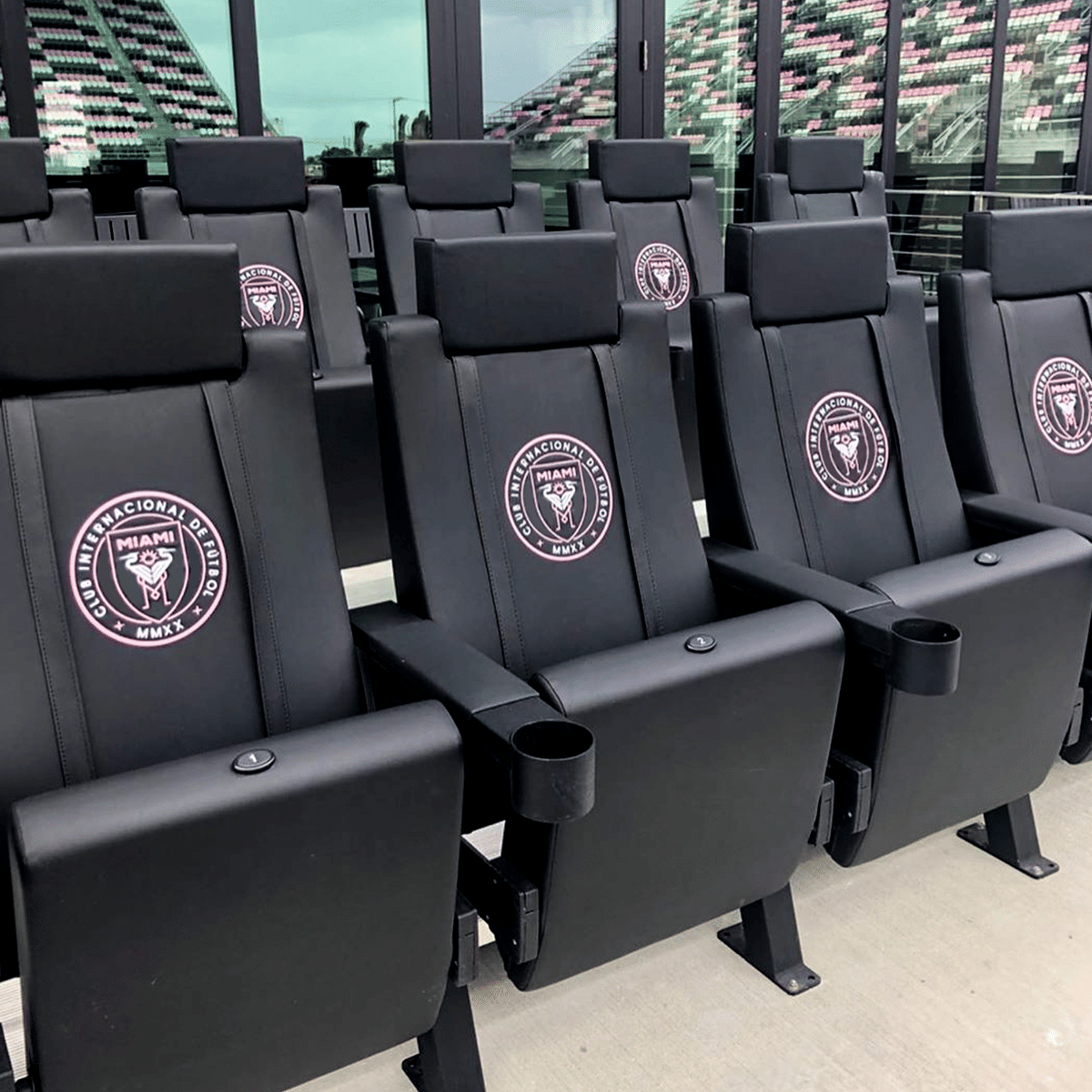 SuiteMax 3.5 VIP Seat – Washington Nationals City Connect Edition
