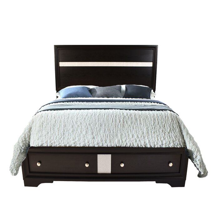 Traditional Style Queen Bed with Built-In Drawers and Elegant Headboard