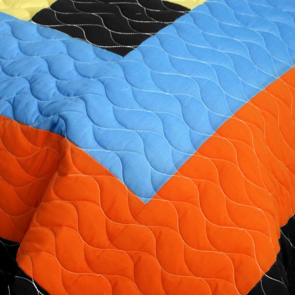Twilight Romance Vermicelli-Quilted Patchwork Bedding Set
