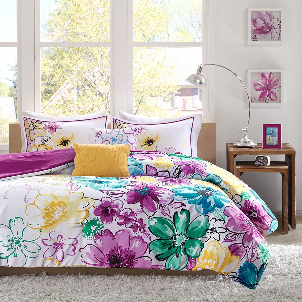 Bright Floral Twin and Twin XL Comforter Set