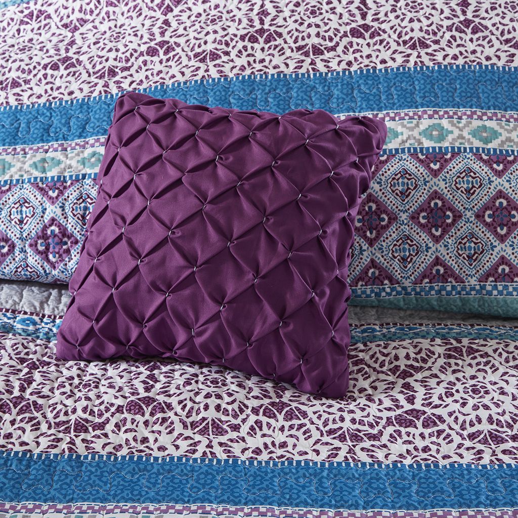 Global Print Reversible Quilt Set with Accent Pillows