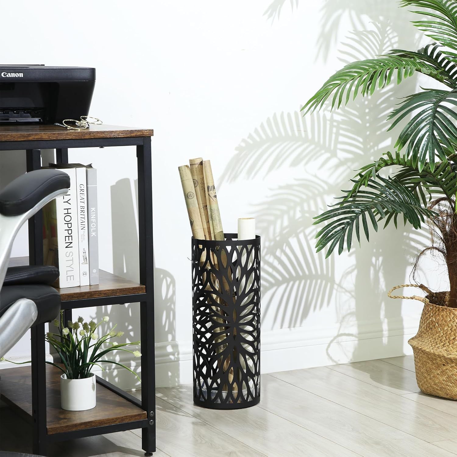 Versatile Umbrella Rack Keeps Entryway Tidy and Stylish