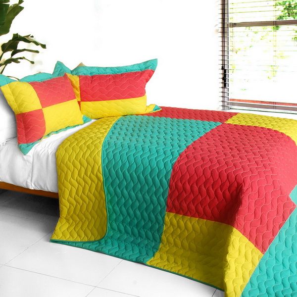 Waiting for Amore Vermicelli-Quilted Quilt Set